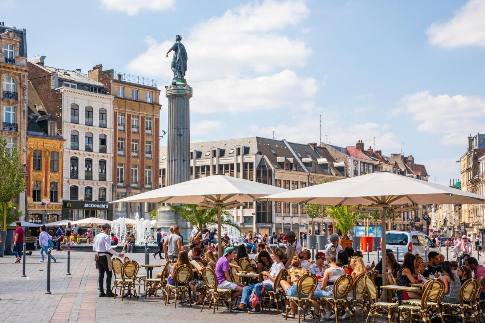 In The Heart Of Old Lille: Rue De La Monnaie Daire Dış mekan fotoğraf